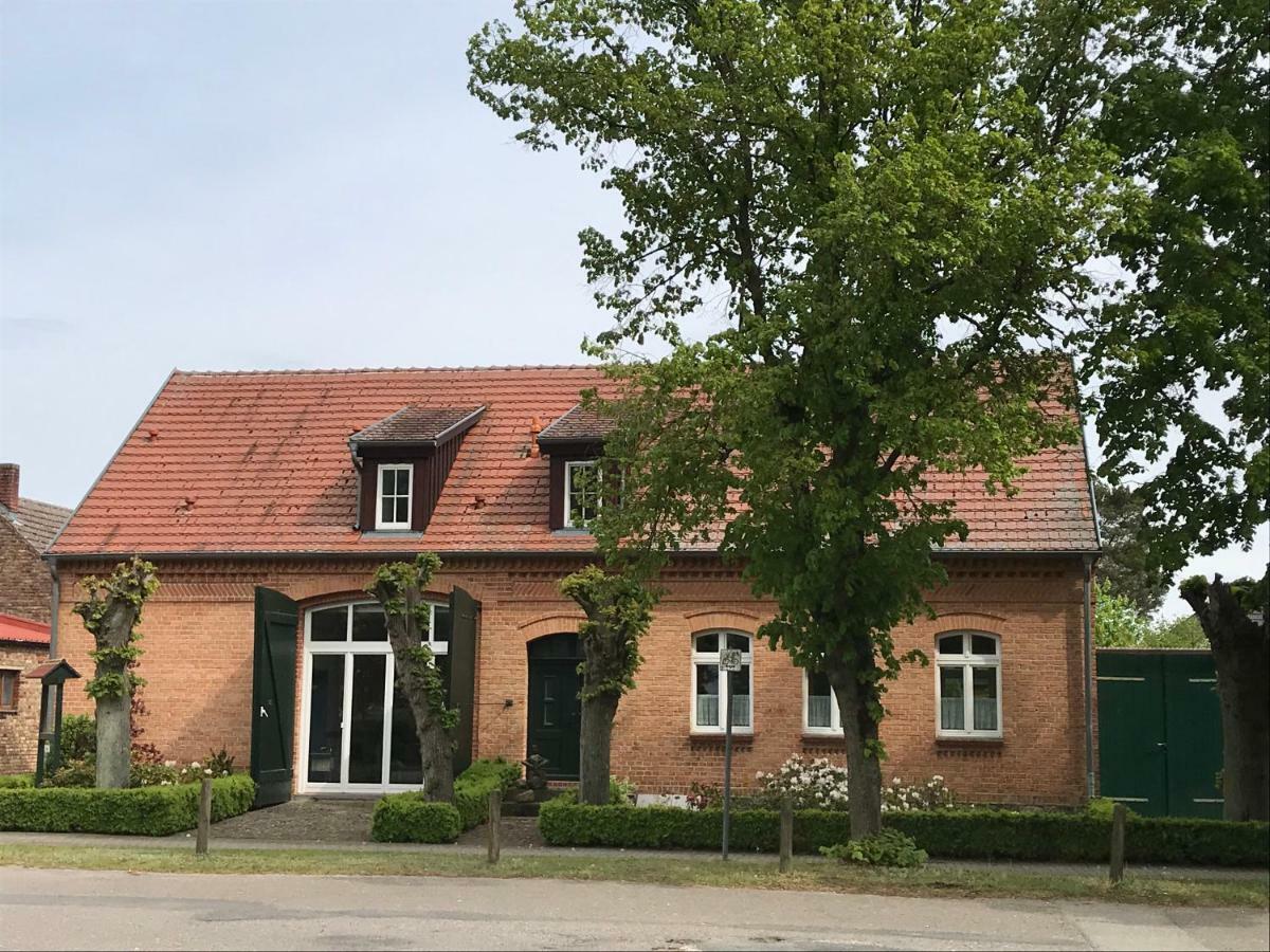 Lindenhof Wohnung 2, Erdgeschoß Vipperow Exterior foto