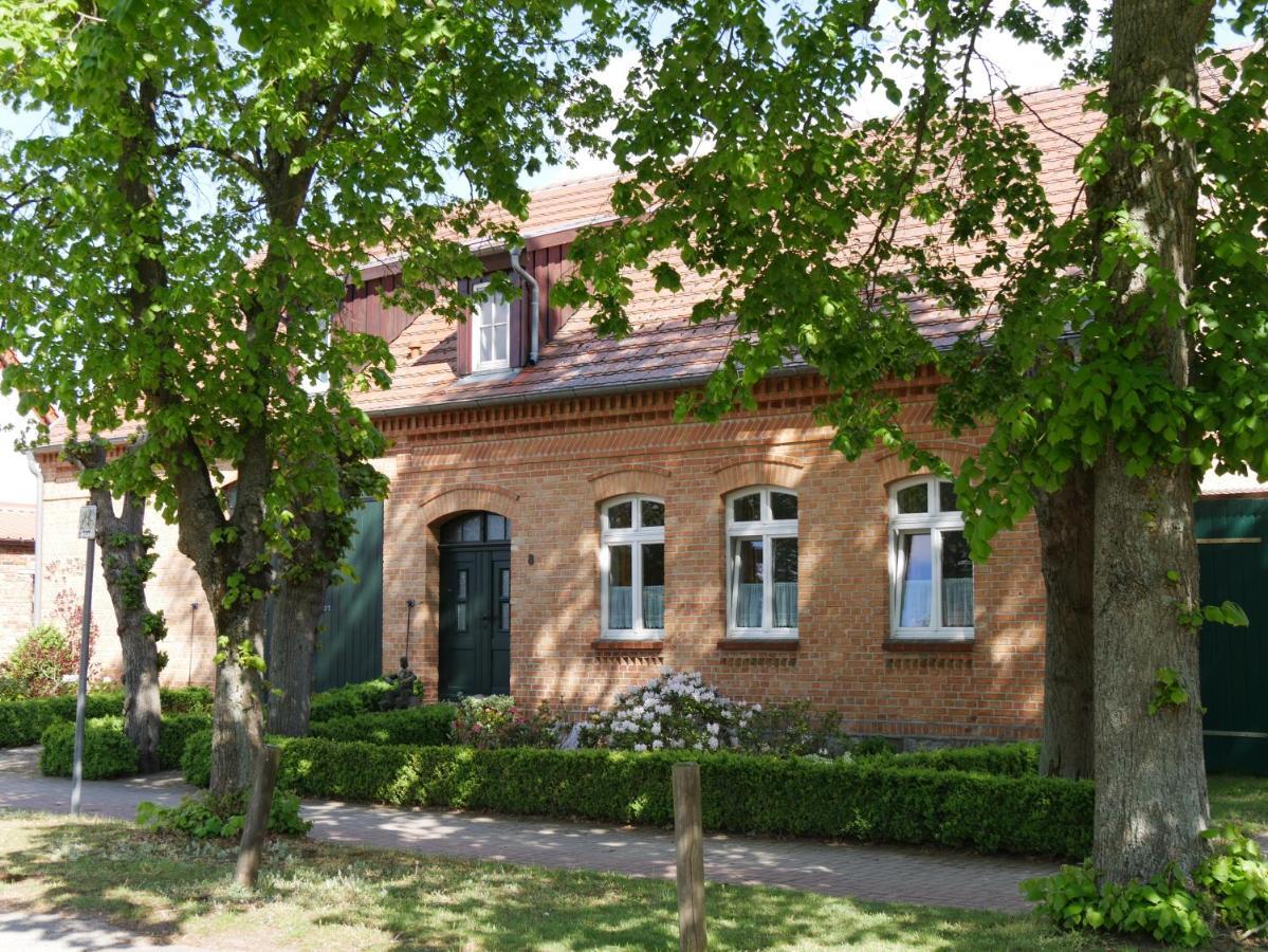 Lindenhof Wohnung 2, Erdgeschoß Vipperow Exterior foto